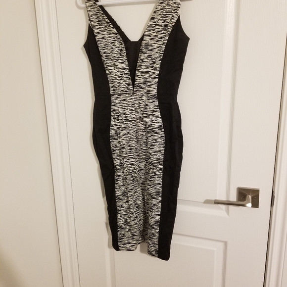 French Connection V-neck Stretch Bodycon Dress Designer Womens Clothing - Picture 2 of 5